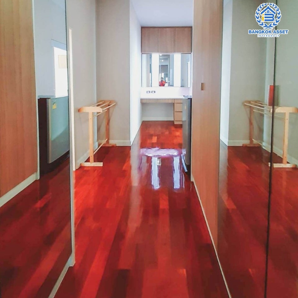 *****บ้านเดี่ยวมือสอง ย่านนนทบุรี ม.เพอร์เฟคมาสเตอร์พีซ รัตนาธิเบศร์ หลังมุม ใหญ่กว่า 150.9 ตร.ว. ฟังก์ชัน 6 ห้องนอน 6 ห้องน้ำ จอดรถได้ 4 คัน พร้อมบรรยากาศโครงการสุด Luxury บนทำเลเชื่อมต่อทุกการเดินทาง เพียง 400 เมตรถึง MRT ไทรม้า ใกล้จุดขึ้นทางด่วนงามวงศ์วาน